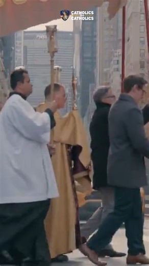 Eucharistic procession in NYC to celebrate Christ the King. | Catholics for Catholics