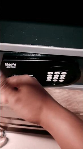 HOW TO USE SAFE BOX AT HOTEL