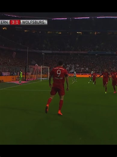 Robert Lewandowski Scores 5 Goals in 9 Minutes