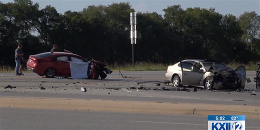 Two cars involved in major crash in Pottsboro