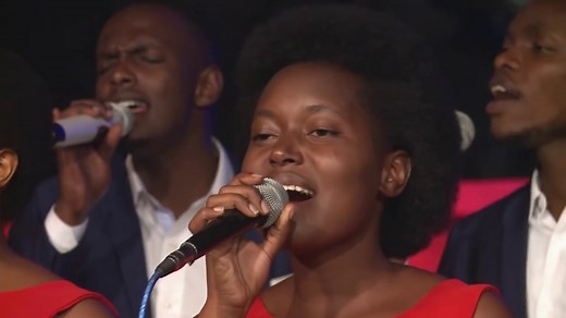 Amakuru y'Umurwa by PaPi Clever (Official Video 2019) | Rwanda Gospel Music