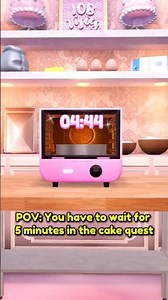 WAITING FOR THE CAKE TO BAKE… #dresstoimpress #roblox