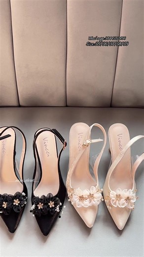 Flower Satin Pointy Pumps for Stylish Footwear