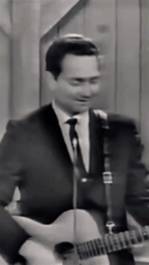 Willie Nelson Hello Walls | Golden Age of Country Music