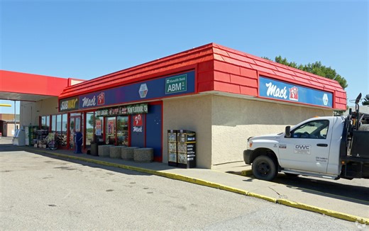 73 Superior St, Devon, AB T9G 1K9 - Retail for Sale | LoopNet Canada