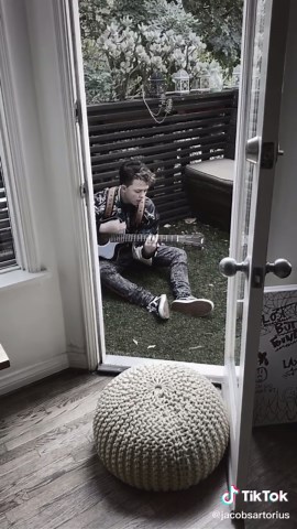 one of my favorite songs of all time 💔