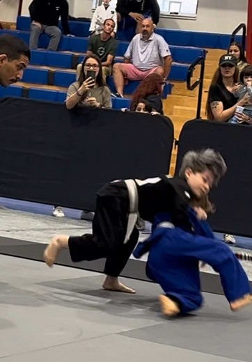 Primeira experiência de Ben no jiujitsu infantil