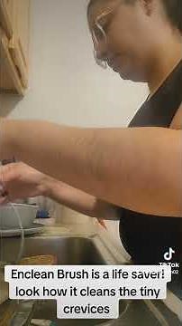 ENFit Cleaning: Mom Removing Debris from ENFit Connector using the EnClean Brush