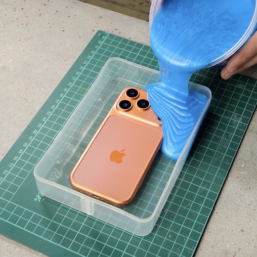 47K views · 236 reactions | Indestructible carbon phone case | 5-Minute Crafts Men | Facebook