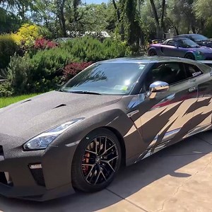 350K views · 1.5K reactions | Wrapping R35 GTR Chrome Dream! | Paradox The Wrapper | Facebook