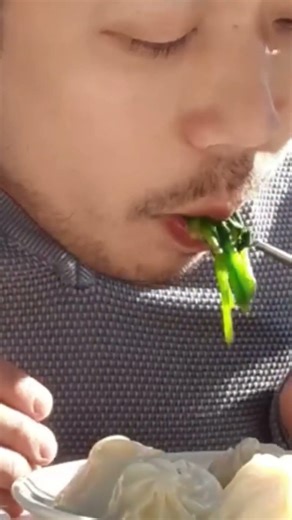 ASMR Dumplings & Spinach eating sounds #youtubeshorts #shorts