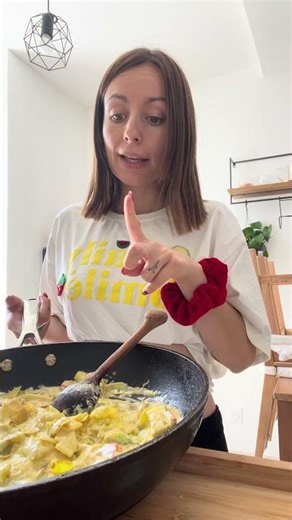 Recette Vegan rapide ! Poêlée de poireau, carottes et crème soja 🥕