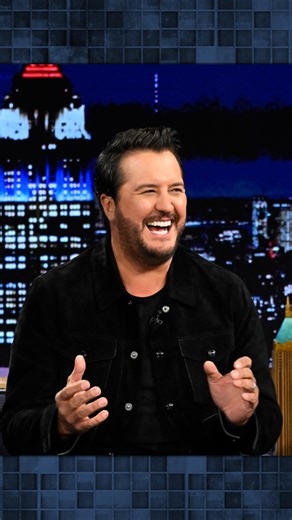 #LukeBryan screeched when he saw himself on a Times Square billboard 🤣 #FallonTonight | The Tonight Show Starring Jimmy Fallon