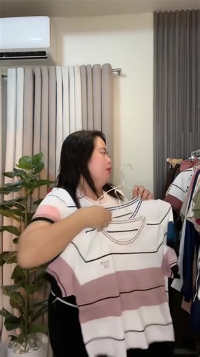 Stylish New Knitted Blouse with Striped Ribbon Design