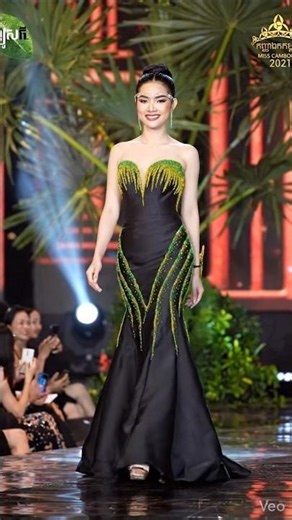 Elegant Timeless style over 20 the perfect Gown🔥 #shorts #fashionstyle2026 #fashion #ai #basicstyle