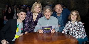 Alan Davies: As Yet Untitled: Series 5, Episode 2 - British Comedy Guide