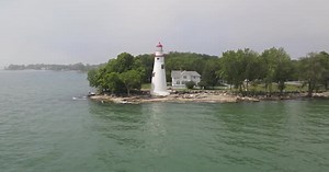 Marblehead Lighthouse along Lake Erie in Ohio drone shoting in.