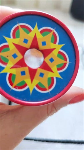 Refraction of Images in a Kaleidoscope Inspires Embroidery Designs | Unique Way to Create