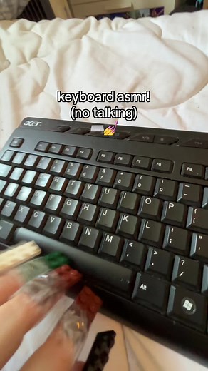 Keyboard ASMR: Tapping Sounds for Relaxation
