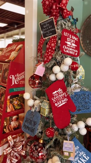 23 reactions | ✨ SAVE THE DATE ✨ Our Christmas Open House is coming!  Friday, November 22 9am–4pm Picket Fence is officially in Holiday Mode — and we cannot wait to share the magic with you! ♥️ Mark your calendars + plan to shop early with us! | The Picket Fence Foundation | Facebook