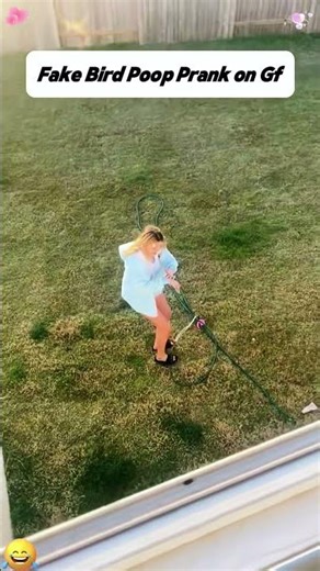 I dropped “bird poop” on them#pov #viralvideo #funny #prank #tiktokprank