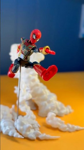 ASMR Building and posing Spider-Man Blokees model kit!