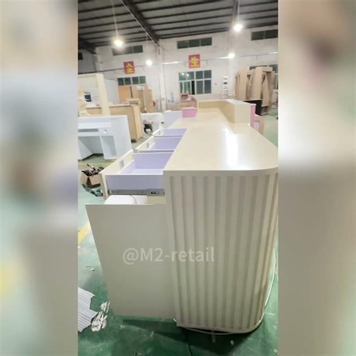 Custom Logo Showcase – Sulla Reception Desk