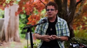 Come learn about what harmonica master Lee Oskar calls ¨The international blues,¨ and how you too can learn to play different styles with his unique altered tunings. Enter to win a free harmonica, courtesy of Lee Oskar Harmonicas: http://bit.ly/LeeOskarGiveaway | Playing For Change