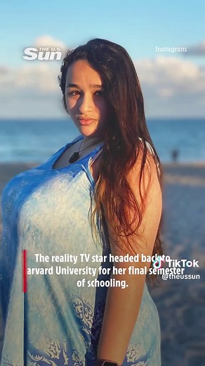 Jazz Jennings gives full look at her 100lb weight loss as she returns for last year at Harvard #jazzjennings #tlc #iamjazz #weightloss #transformation #harvard #harvarduniversity #realitytvnews