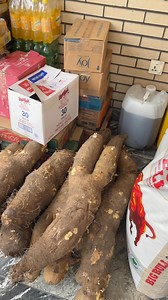 Bride price negotiation & payment. According to Ikwerre culture, the groom is given a list of items to fulfill or monetize before the traditional wedding proper can hold. The bride’s family checks the items and money brought by the groom’s family; and approve or reject where necessary. Chisom & Samuel ❤️ Live Coverage: @riversbrides Bride: @chiissoom Planner: @augustevents.ng Decor : @kaydarnconcepts Photography : @kodeblacc @kodeblaccweddings #RiversBrides | Rivers Brides