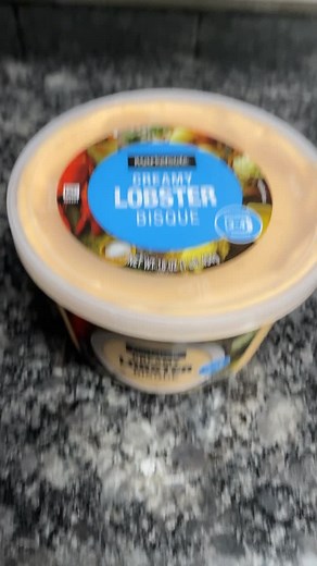 🦞Walmart’s Lobster bisque review🥣 #lobsterbisque #souptok #soup #walmartfinds #foodreview #foodreaction #foodieee #foodblog #foodblogger #lobster #seafood #groceryhaul #foodtiktok