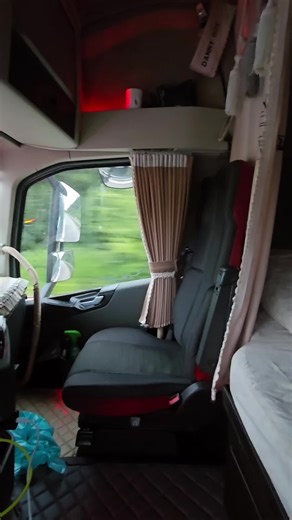 Videoclipuri postate de 🚛George Cox 🇹🇩 (@_georgecox69_) cu Muzica Greceasca cu Ionut Galani - Daniel Dumitru