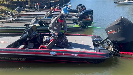 The fist over of the day. (7.55lbs) Nice bass Mr Mack!! Bass Champs Inc. Lake Fork Sportsman's Association Randle | Scenic 515 Cabins