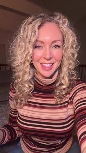 Seinfeld vs Friends: A Nostalgic 90s TV Show Debate