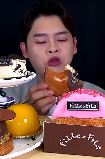 France Bread Festury Cake Dessert Mukbang