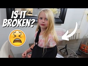 POSSIBLE BROKEN ARM | GIRL FALLS WHILE WEARING ROLLERBLADES AND RIDING SCOOTER AT THE SAME TIME