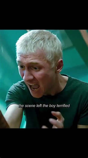 An alien machine 🤯🤯 #shortsfeed #shortsvideo #fypシ゚viral #flipaclip #moviereview #ytshorts