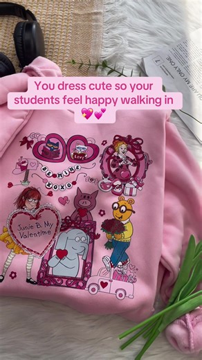 Cute Outfits for Teachers to Brighten Student Days