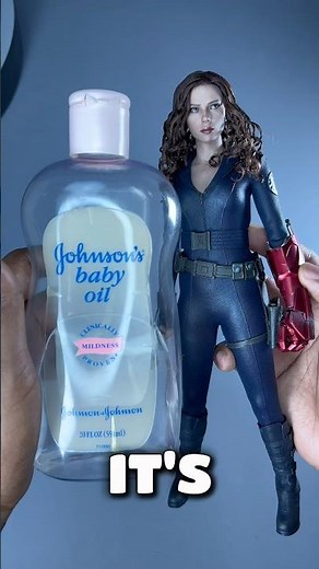 Unboxing and reviewing Hot Toys Black Widow from Ironman 2 #actionfigures #marvel #blackwidow