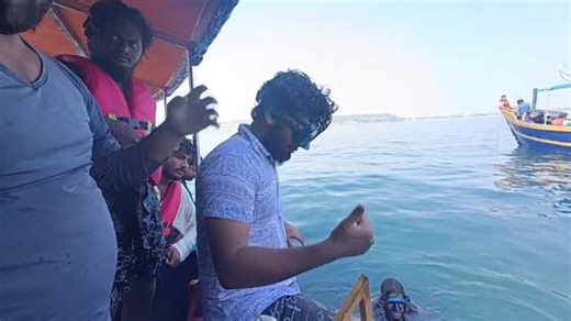 Scuba diving 🤿 Water sports activities in goa ⛱️😎🤿 🏖️Water activities in goa ✨price 2100 1- dolphin sightseeing 🐬 2-parasailing 3-jet ski 4-banana ride 5-bumper ride 6-boat ride 7-scuba diving 🤿 monkey Island Experience Scuba Diving in Goa — Explore the thrilling world of scuba diving and exciting water sports in Goa . . ..Do follow & support ❤️✨ ▶️Our new youtube channel sanju vihari subscribe 🔔kottu mama . . . #scubadiving#scuba#scubadive#scubalife#watersports#goawaterfall#goadiaries#go