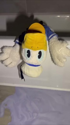 Donaldducc: Donald Tries The grimace shake! (Reuploaded) | donald duck grimace shake