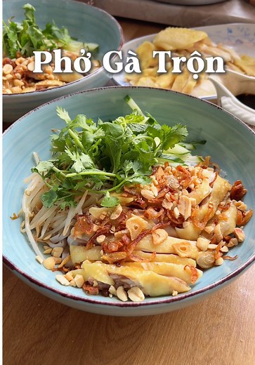 Phở gà trộn chuẩn Việt: công thức nhẹ nhàng cho ngày nóng