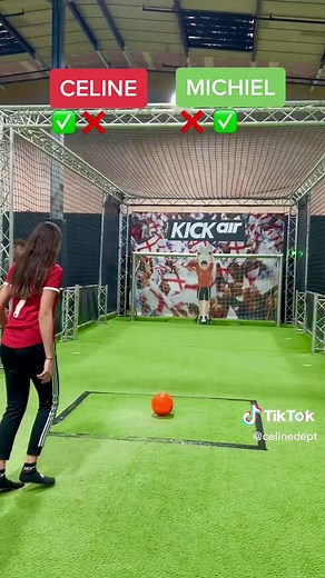 Robot Keeper Challenge - Football/Soccer Video