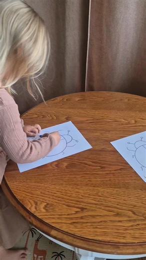 Activity: Ladybug Spots Description: Little ones can create their own ladybug masterpiece by peeling and placing colourful dot stickers onto a ladybug drawing. Resources: Ladybug drawing, colourful dot stickers Areas of development: Fine motor skills, Hand-eye coordination& Creativity Early Years Learning Framework (EYLF) outcomes: Outcome 1: Children have a strong sense of identity (1.1, 1.2) Children express their creativity and make choices about the colours and patterns they use. Outcome 3: 