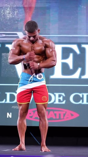Bodybuilding Competition Highlights: Muscular Showcase