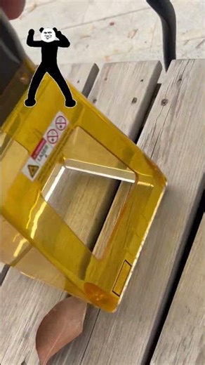 I silently used the laser marking equipment to decorate my boss's beloved car; he must be very surpr