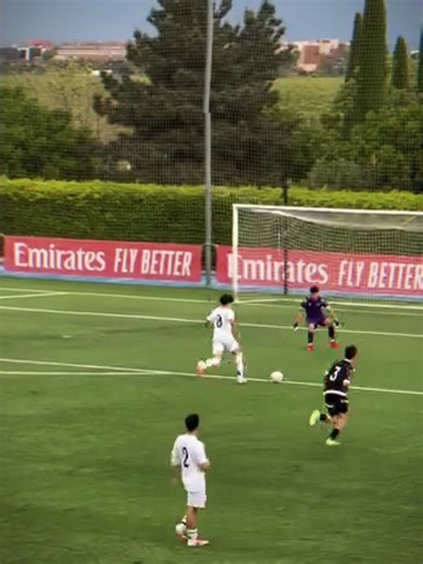 🚨BREAKING: Marcelo’s son Enzo (16) has signed his first professional contract with Real Madrid ✍🏻 #realmadrid #madridista #madrid #enzoalves #marcelo