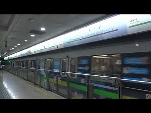 Siemens/Adtranz AC02/02A01 - Departing from West Nanjing Rd (Shanghai Metro Line 2) 上海地铁2号线 從南京西路站出發