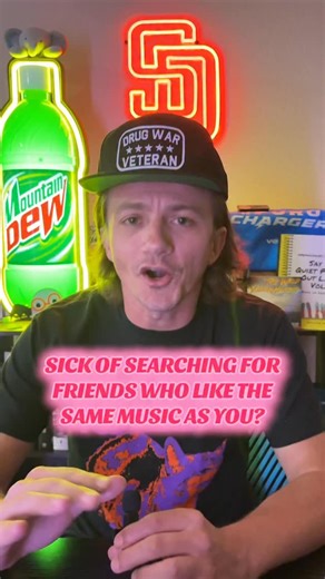 Emo Kids Anonymous on Instagram: "Join the @neveraphasenetwork Discord! It goes down in the discord (ok not really but join anyways it’s a good time). #neveraphasenetwork #emo #discord #emokid #poppunk #newfriends #emomusic"