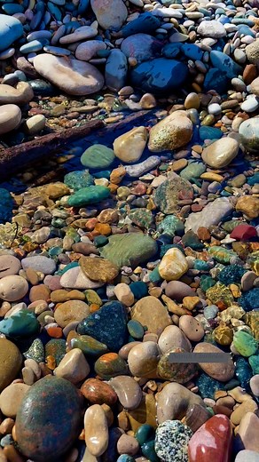 15K views · 402 reactions | A trickle of clear water meets the mighty Lake Huron. #clearwater #turquoisewaters #beachcombing #beachvibes #lakehuron #greatlakes #freshwater #canadianartist | Sarah Chisholm Photography | Facebook